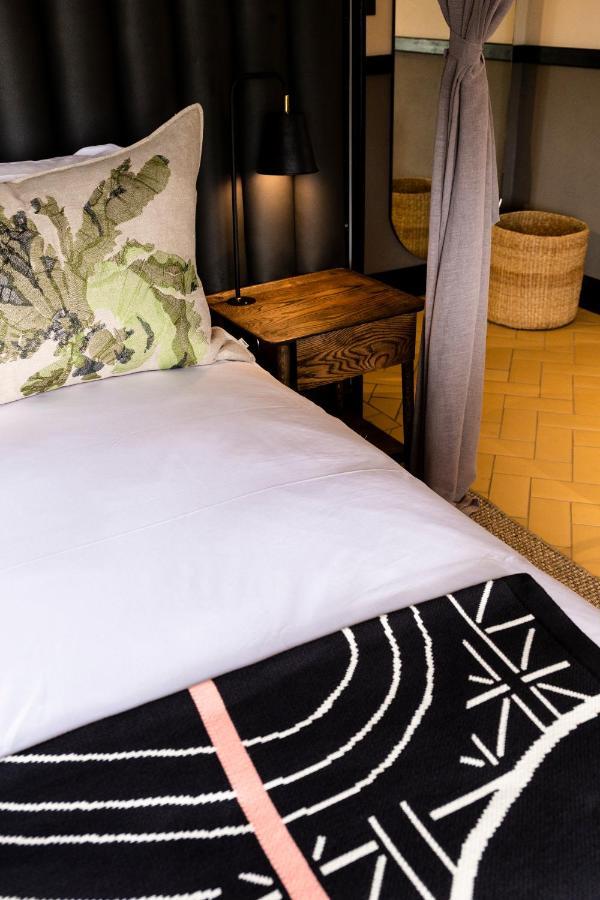 Kruger Shalati - Train On The Bridge & Garden Suites Skukuza Eksteriør billede