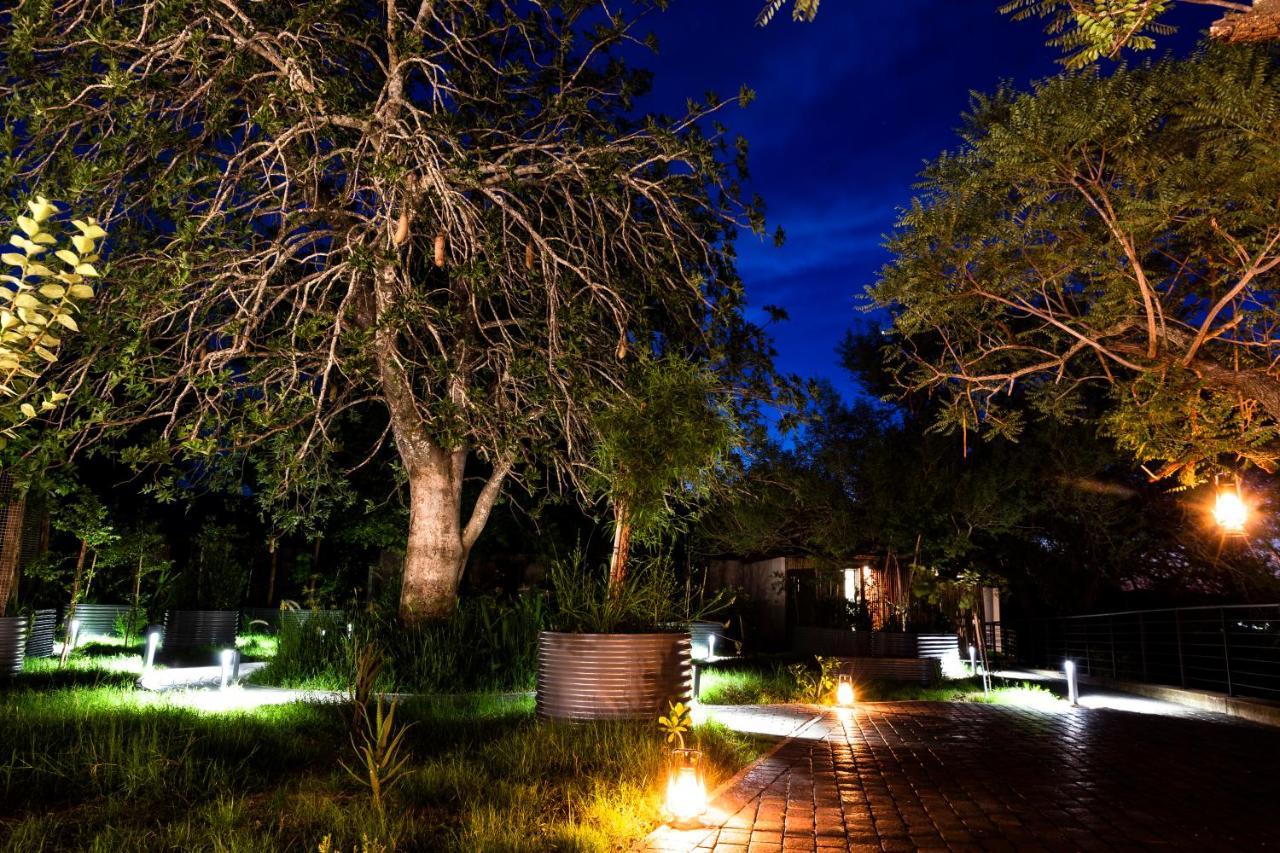 Kruger Shalati - Train On The Bridge & Garden Suites Skukuza Eksteriør billede